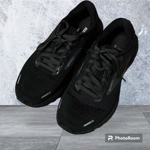 Brook’s Adrenaline GTS 22s